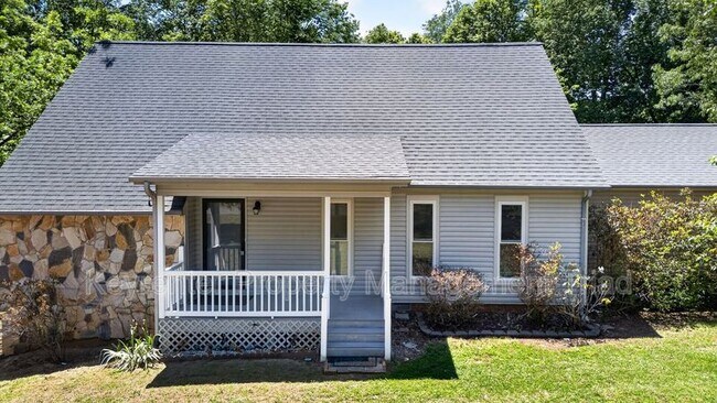 Building Photo - 407 Grenham Rd