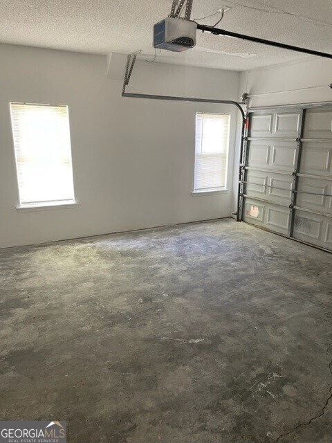 Building Photo - 135 S Fairfield Dr