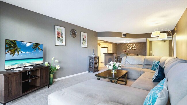 Building Photo - 4020 Galt Ocean Dr