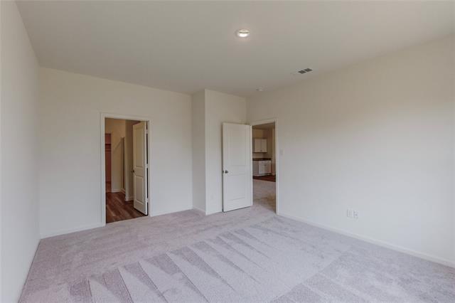 Building Photo - 1649 Whitworth Dr