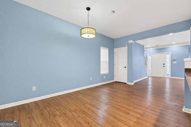 Building Photo - 5495 Hampton Ct