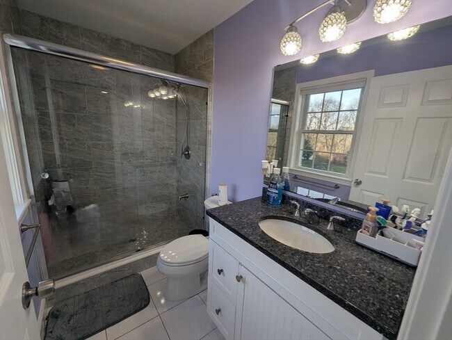 Building Photo - 1284 County St