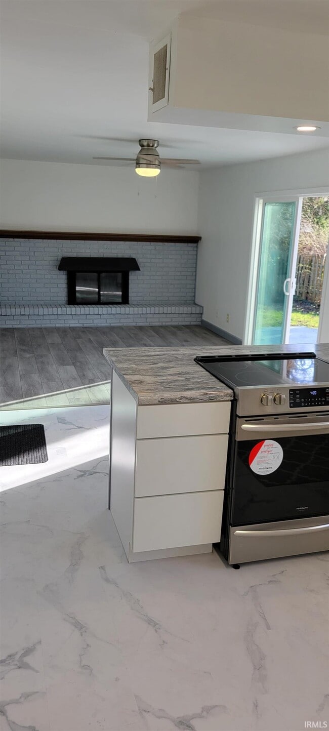 Building Photo - 2772 Alexandria Ct