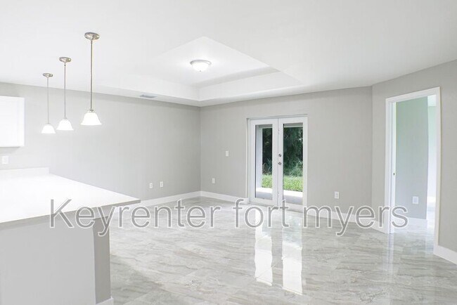 Primary Photo - 2020 East 12th Street