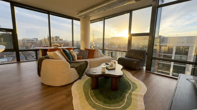 Building Photo - 1901 9th St NW