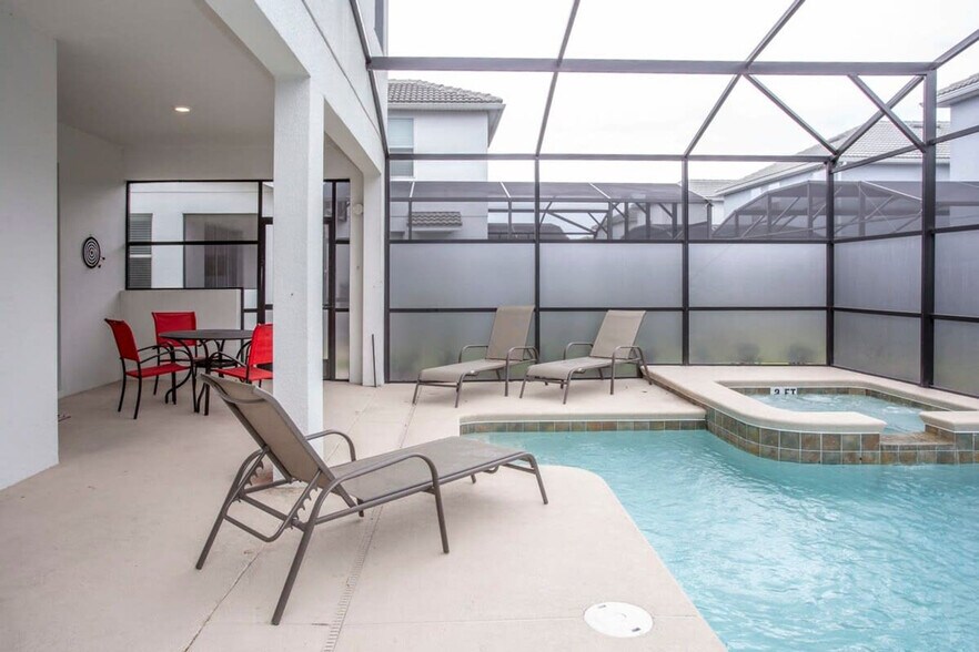 Building Photo - 4710 Sleepy Hollow Dr