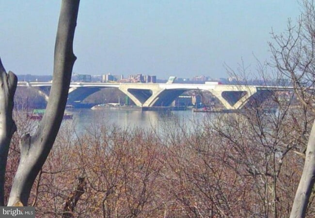 Building Photo - 713 Bonnie Meadow Ln