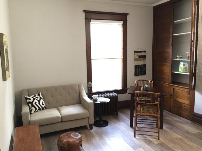 Building Photo - 350 Cobun Avenue