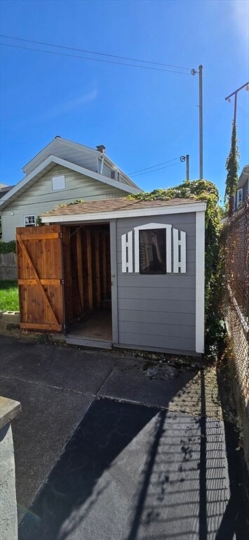 Building Photo - 124 Bowdoin St