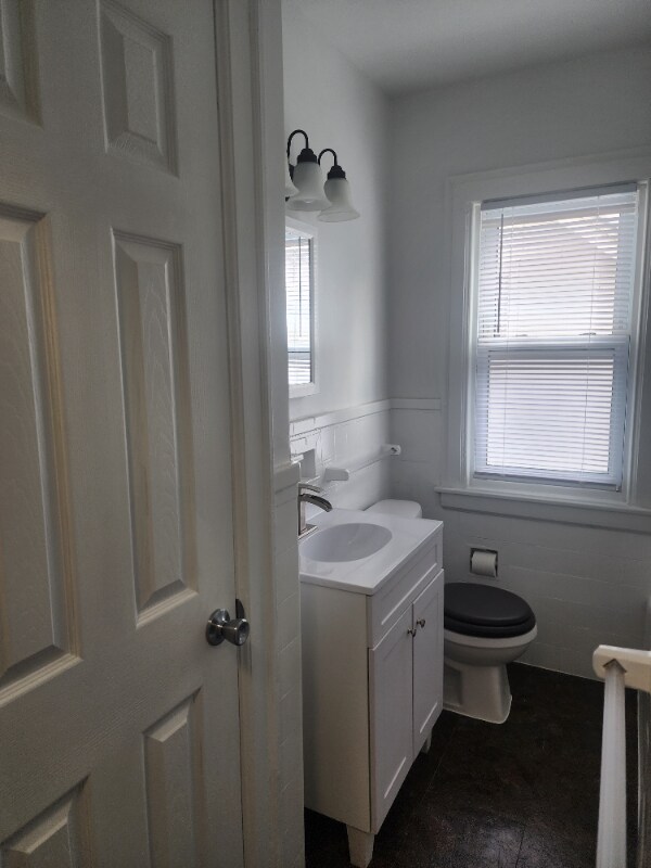 Building Photo - 17147 Santa Rosa Dr