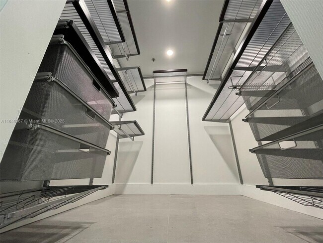 Building Photo - 8888 Collins Ave
