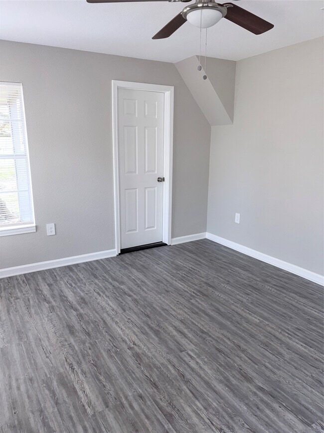 Building Photo - 3700 4th St