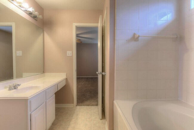 Building Photo - 18203 Fair Grange Ln