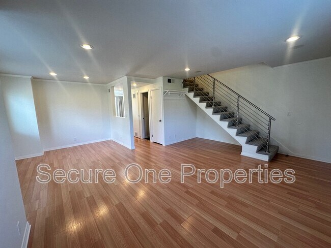 Building Photo - 248 Green Heath Pl