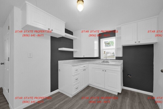 Building Photo - 1 Bedroom- Pay Electric only.
