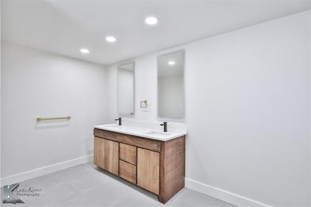 Building Photo - 13 Pinehurst
