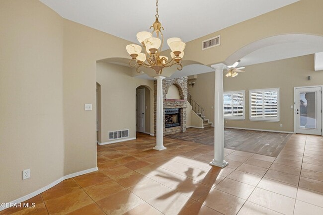 Building Photo - 6398 Franklin Summit Drive