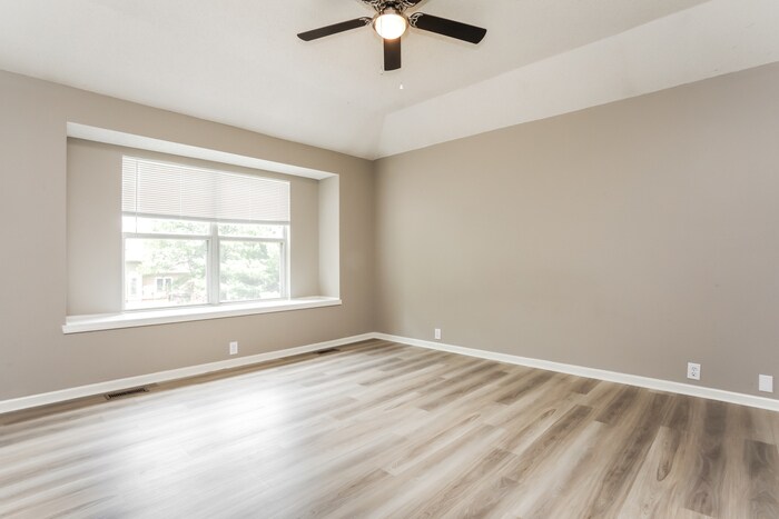 Building Photo - 2512 SE Kimbrough Ct