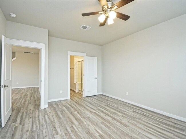 Building Photo - 17201 Leafroller Dr