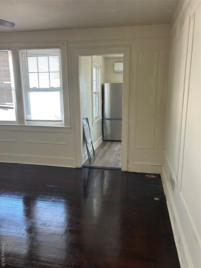 Building Photo - 139 Derby St