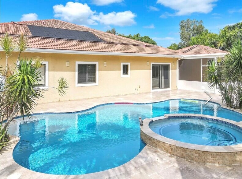 Building Photo - 12030 NW 21st Ct