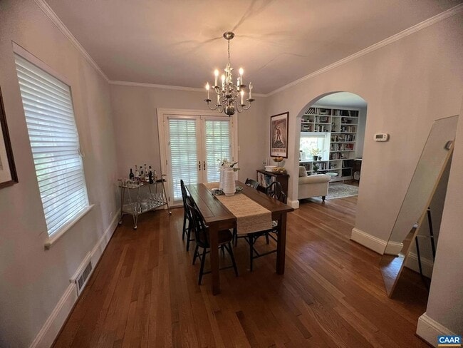 Building Photo - 1814 Rugby Pl