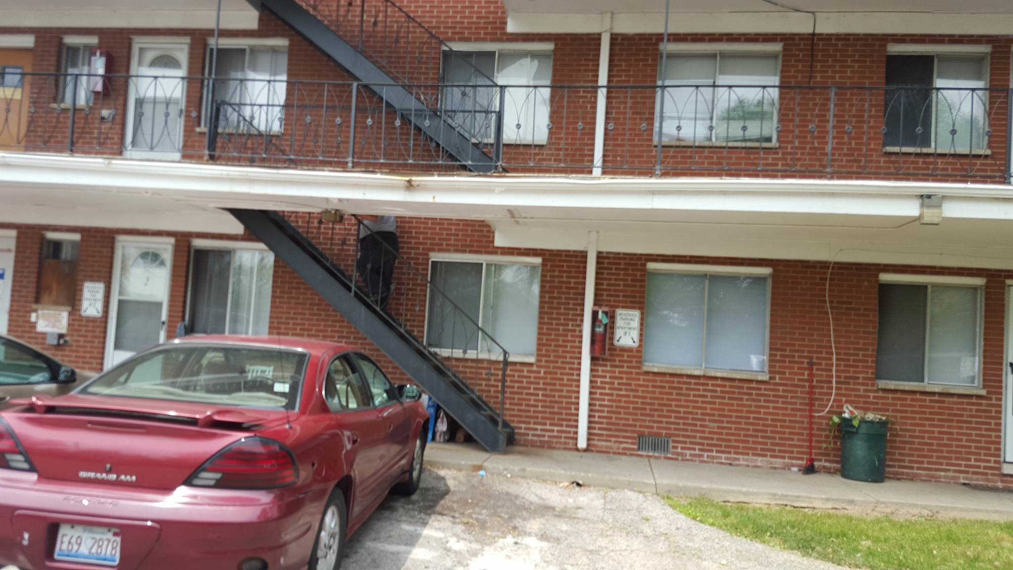 Building Photo - 2101 Lorraine Ave