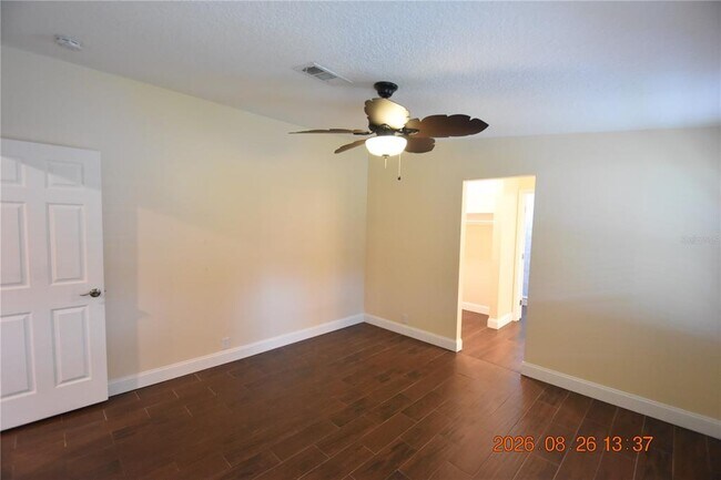 Building Photo - 12106 Waterview Dr