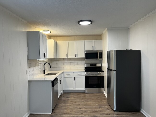 Building Photo - "Charming 3-Bed Home on Cherry Tree Drive ...