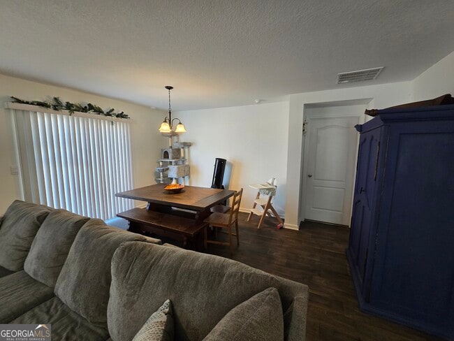 Building Photo - 108 Landing Blvd