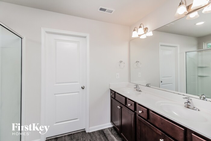 Building Photo - 7305 Brawley Wood Ct