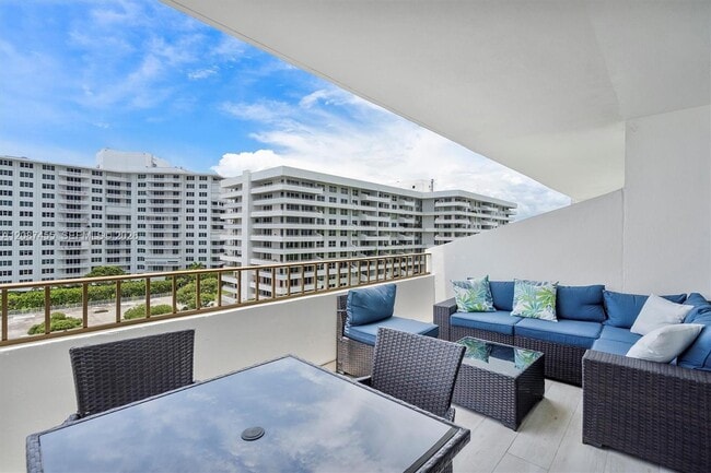 Building Photo - 177 Ocean Ln Dr