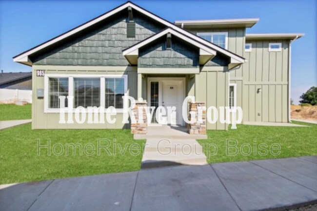 Primary Photo - 928 E Wandering Ln