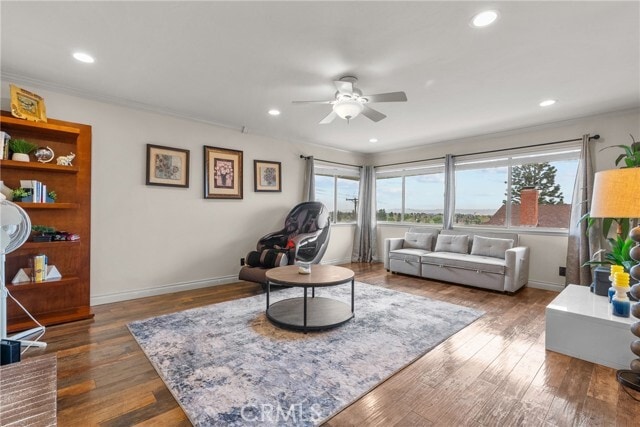 Building Photo - 9558 Swinton Ave