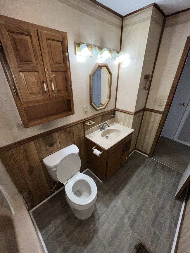 Building Photo - 4025 Brown St