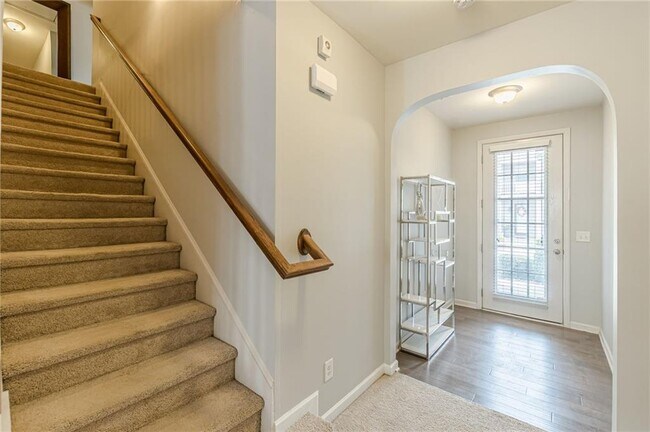 Building Photo - 5725 Radford Loop