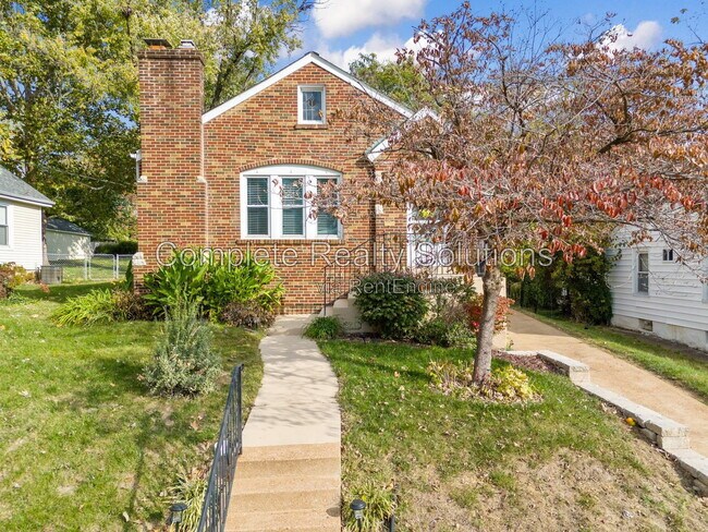Building Photo - 8511 Florence Ave