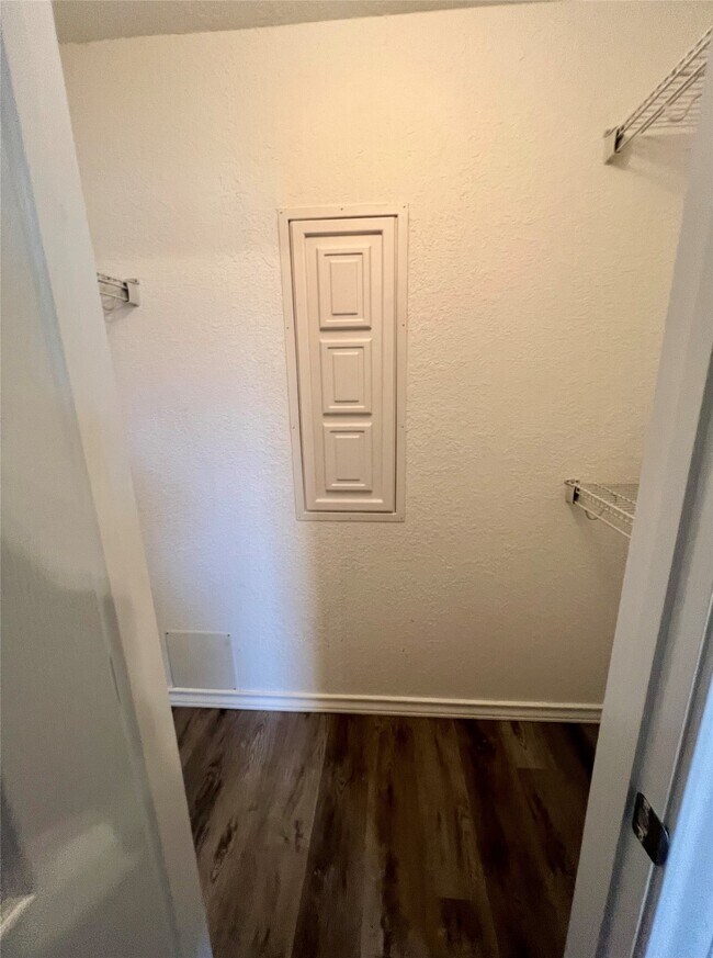 Building Photo - 5119 Big Meadow Ln