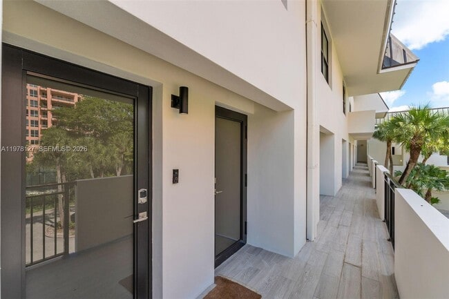 Building Photo - 6901 Edgewater Dr