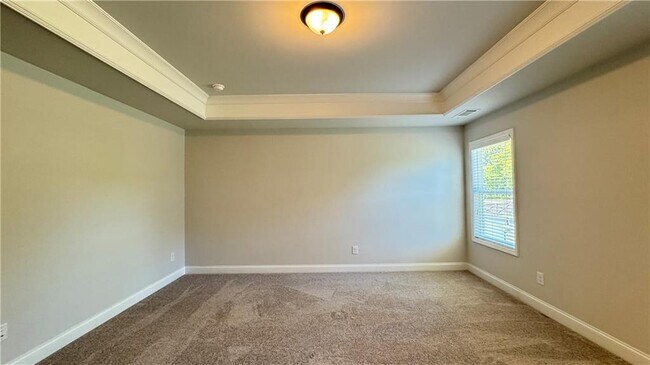 Building Photo - 2920 Westgate Park Dr