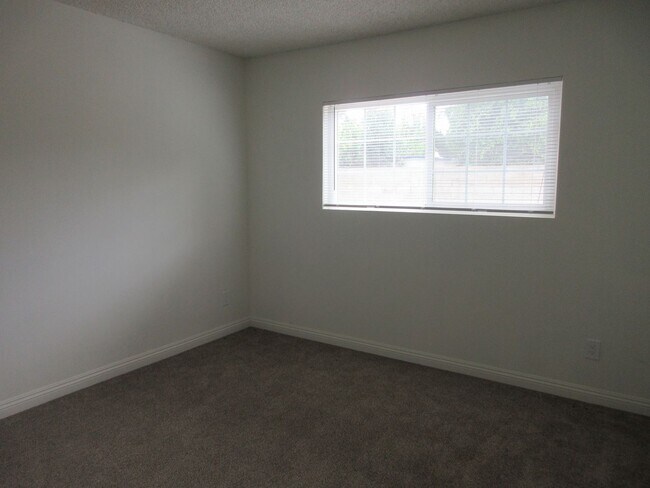 Building Photo - Duggan Property Management, Inc Presents -North Hills (4 bed, 2 bath)