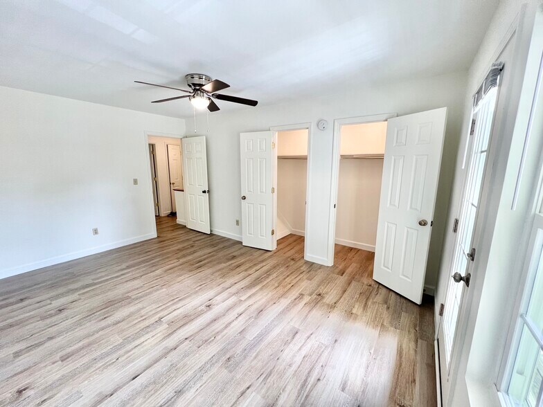 Upper-Front Bedroom - 274 Fleming Rd