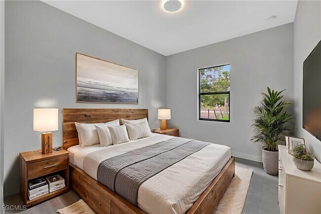 Building Photo - 3366 72nd Ave NE