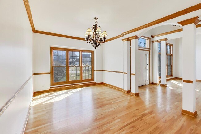 Building Photo - 2951 Old Glory Dr