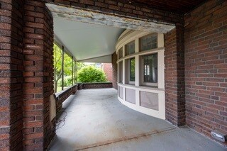 Building Photo - 1516 E 115th St