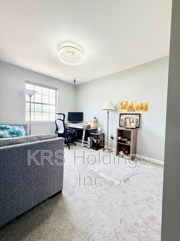 Building Photo - 4232 Stockbridge Dr