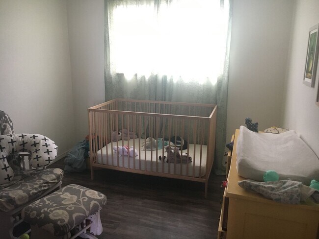 Building Photo - 855 Kenneth St