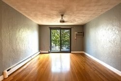 Building Photo - 22 Irving St