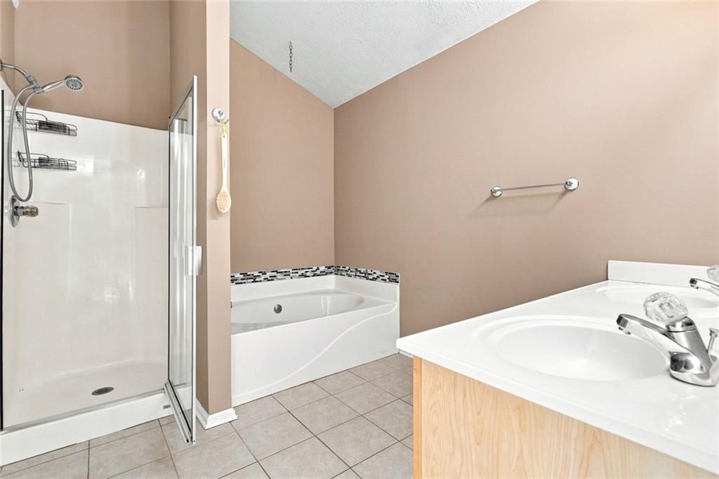 Building Photo - 3063 Kentmere Dr