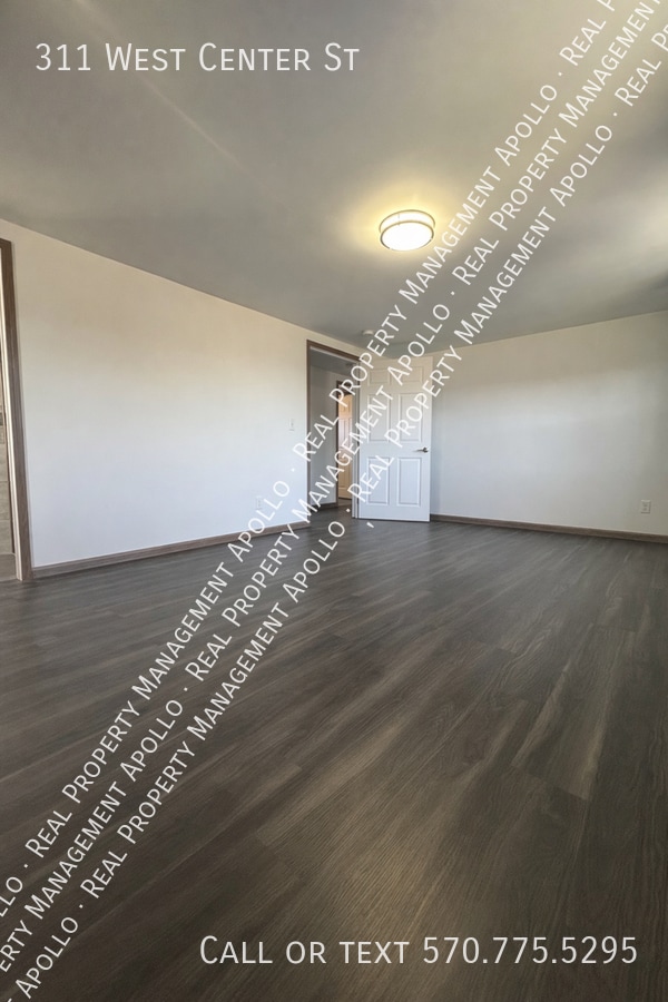 Building Photo - 311 W Center St